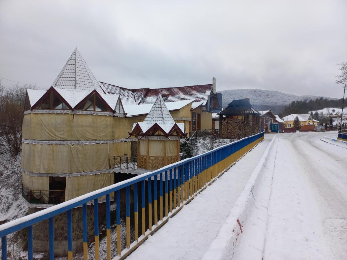 Садиба Федорчуків За Рікою1 Sheshory Luaran gambar